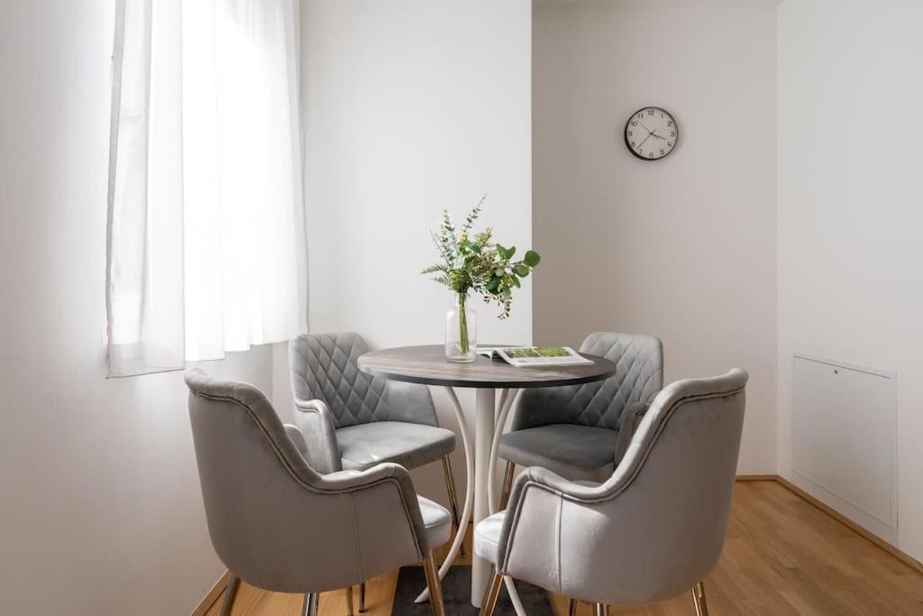 Sunny 1br With Balcony By Hm Wien